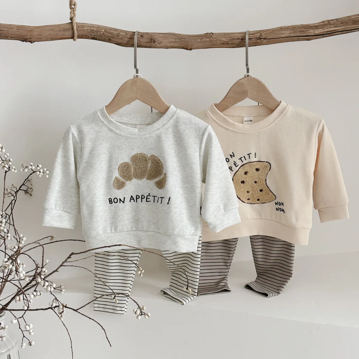 2025 New Baby Boy Clothes Sets Bread/Cookies Embroidery Cute Toddler Outfit 2Pcs Long Sleeves Top Pants Newborn Baby Tracksuit