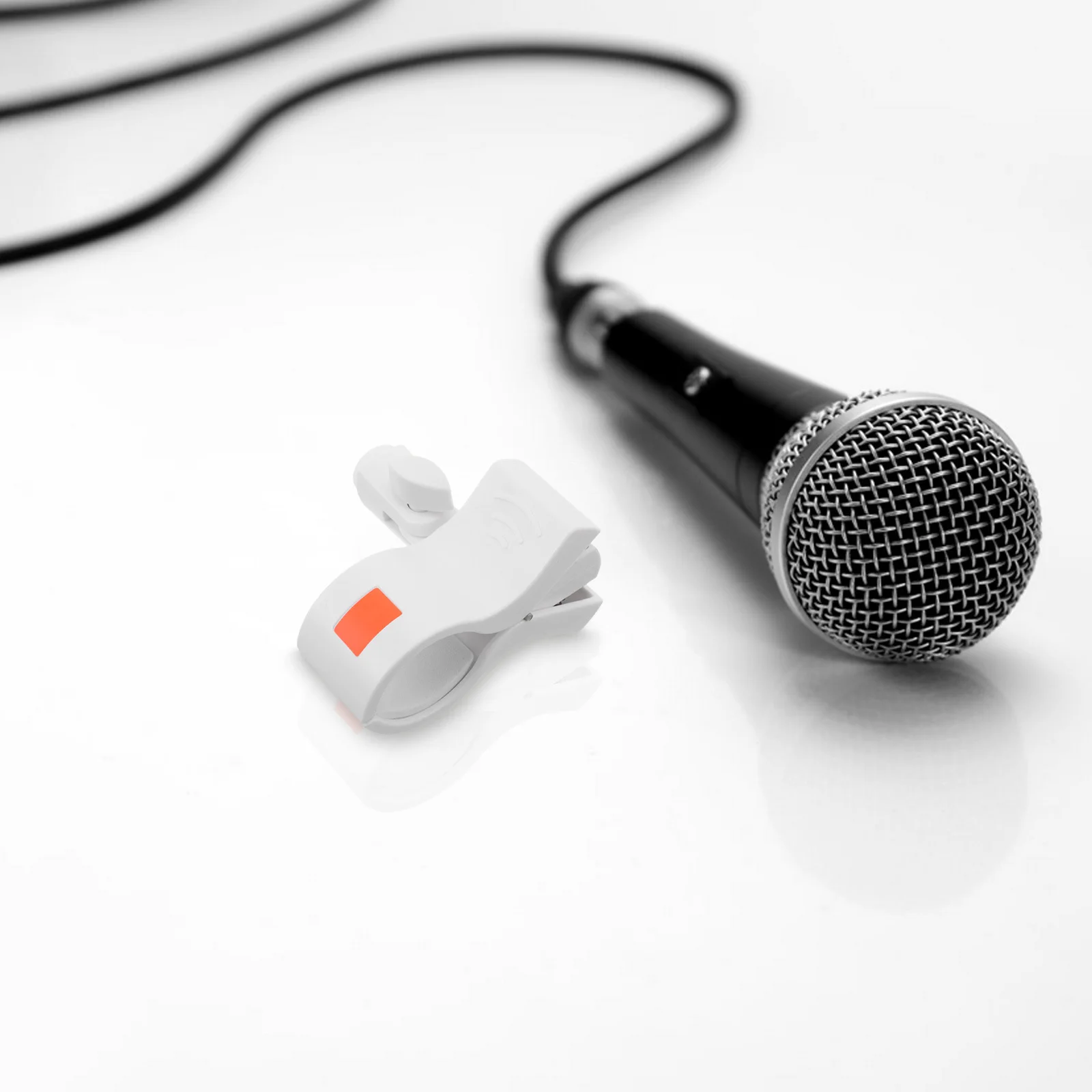 

Large White Microphone Clip Holder Spring Design Fits 3.2-6.2cm Diameter Mics Recording Streaming Clip Microphone