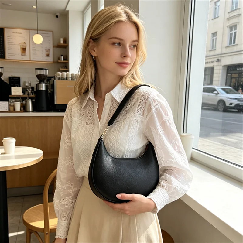 Half Moon Crescent - Women's Handbag Luxurious Crescent Shaped Underarm