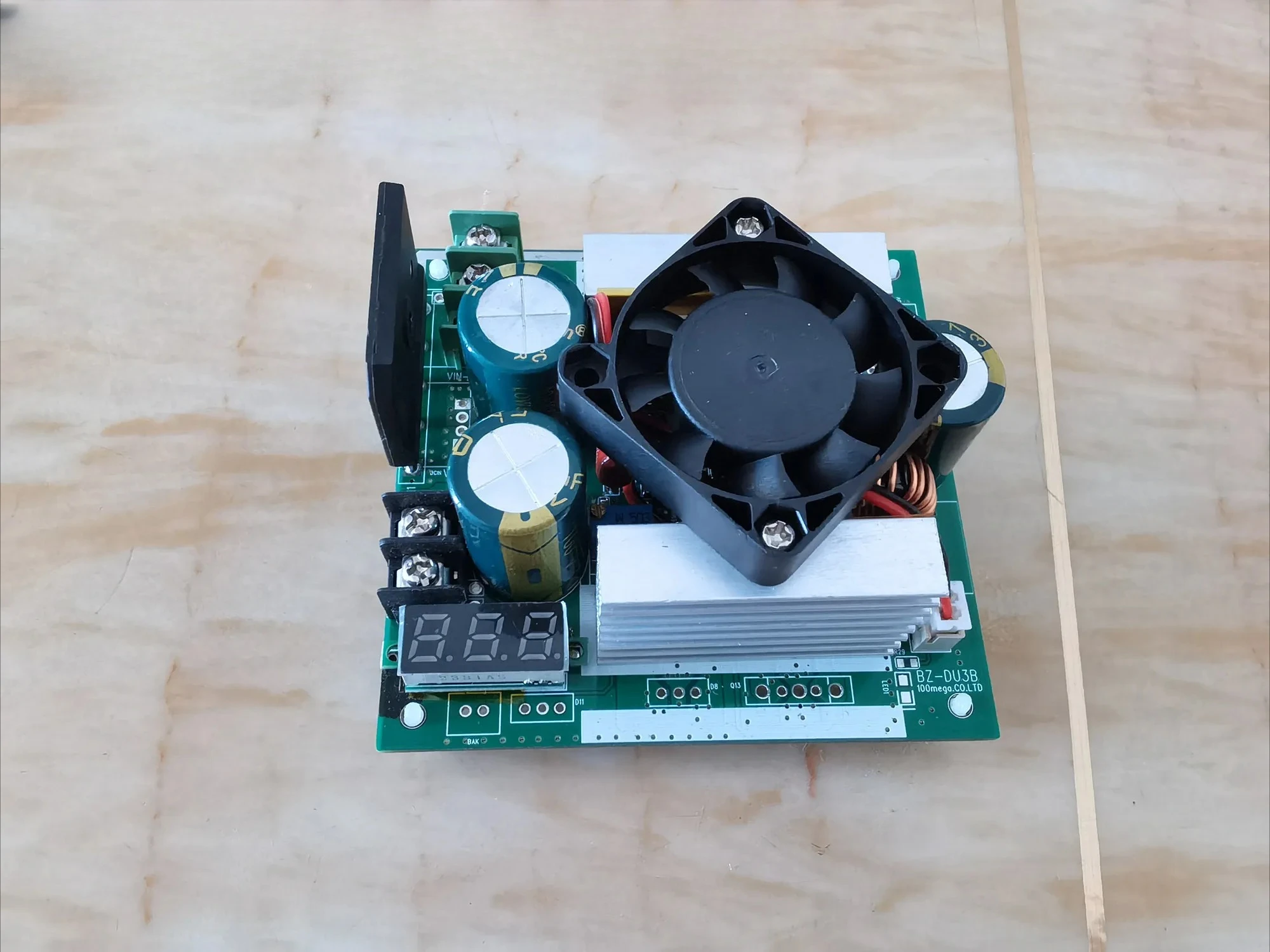 AC/DC 15 to 400V universal input, 100W automatic buck boost power module 24 to 110V output