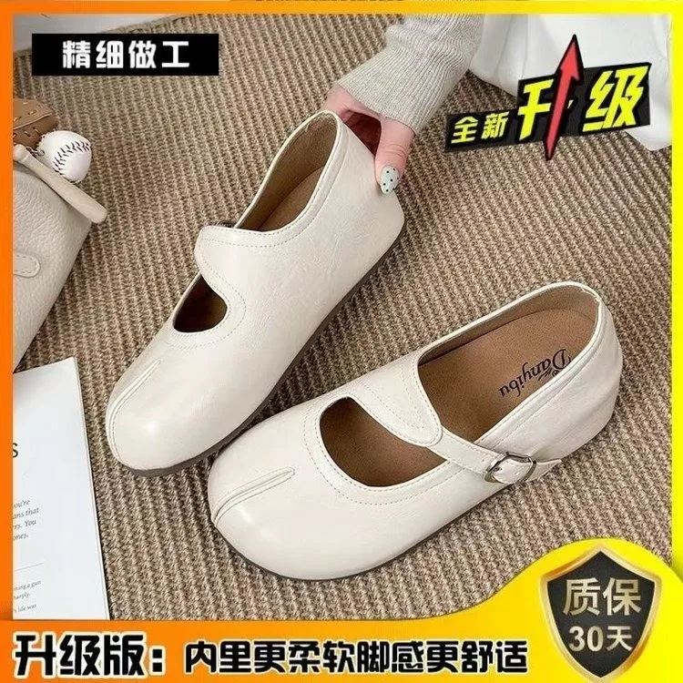 Mary Jane Shoes, Slim-fitting, Soft-soled, Non-slip, Women's Flats Paired with Skirts