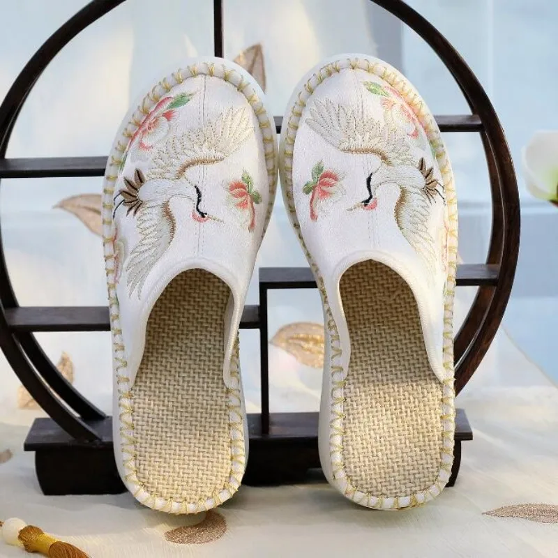 Women Round Toe Embroidered Summer Wedge Slipper Vintage Style Thick Soled Dress Shoe for Ladies Breathable Linen Mule