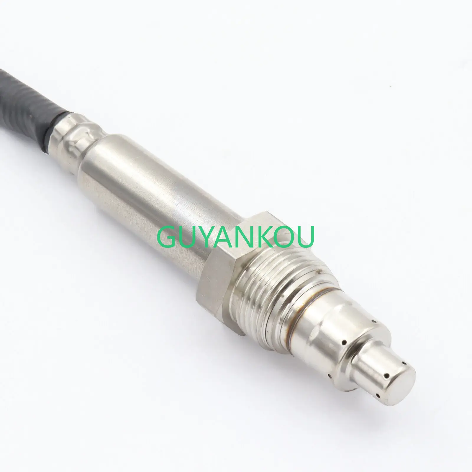 Nitrogen Oxide Nox Sensor 22236678 5WK96717 for Volvo