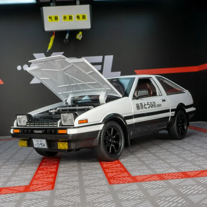 1/20 Toyota AE86 Alloy Sports Car Model Diecasts Toy Simulation Steering Sound Light Super Racing Toys Vehilce Collection Gifts