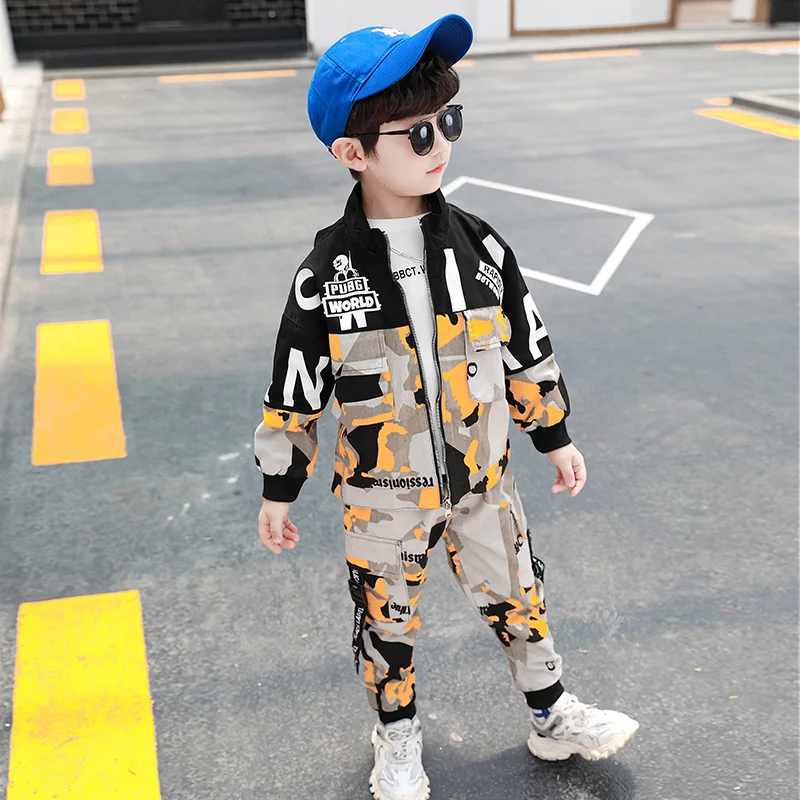 

Модный камуфляжный спортивный костюм-двойка для мальчиков в корейском стиле: осенний комплект с длинными рукавами и брюками, повседневная молодежная одежда