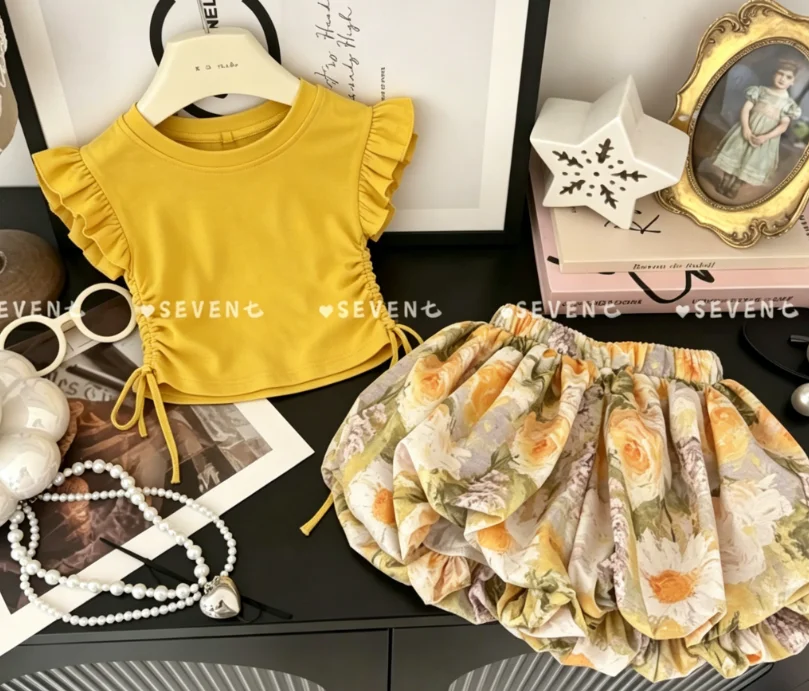 2 Piece Set Girls' Summer Outfit T-shirt Flower Bud Pants New Style for Small and Medium-sized Children Cute Top Shorts Set