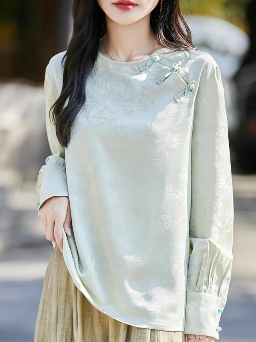 

Новый китайский шелковый ацетатный атлас Long Sve, женский круглый жемчужный пуговица, свободный крой, с цветочной вышивкой, корейская версия...