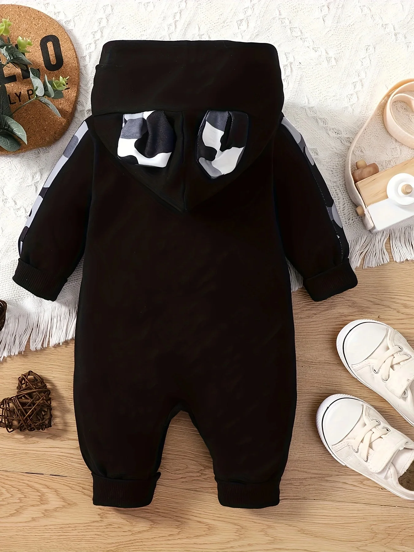 0-18 months Spring and Autumn New Newborn Infants and Young Boys Small Ear Letter Love Printed Long sleeved Pants jumpsuit