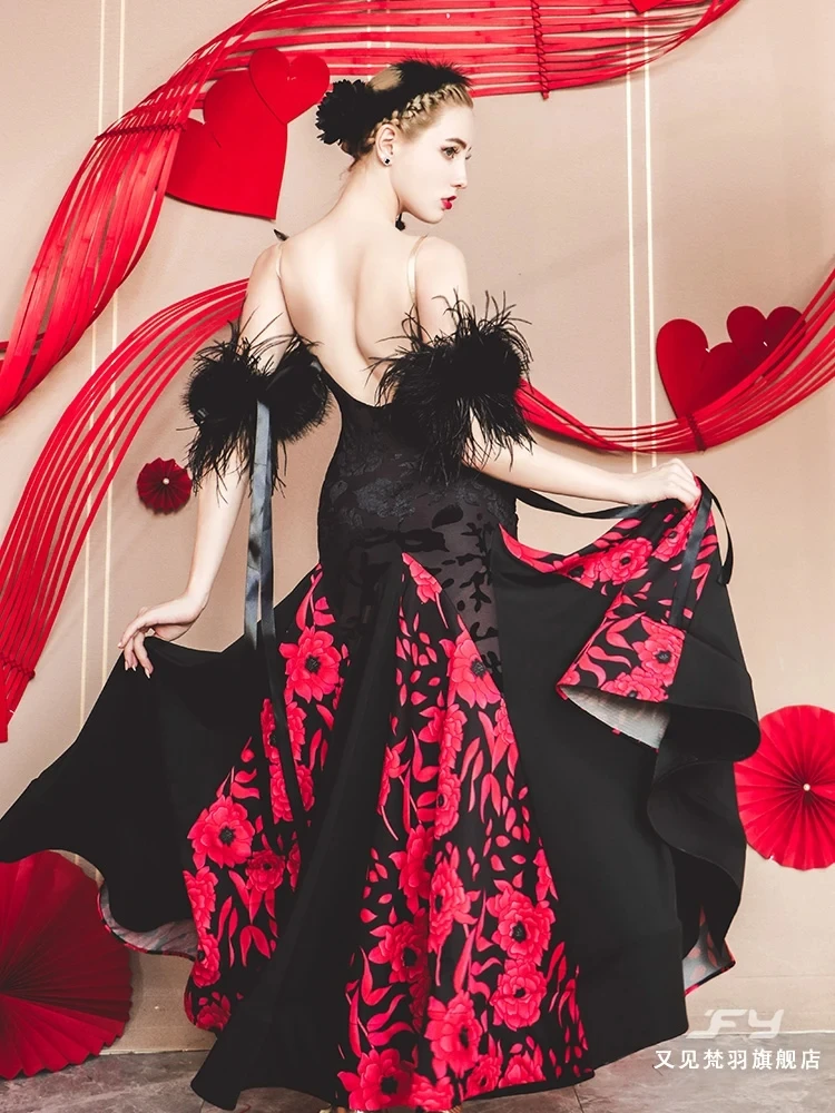 Nowa, ekskluzywna suknia konkursowa do tańca towarzyskiego dla kobiet, standard krajowy, nowoczesne stroje, duża spódnica, tango, walc, kostiumy sceniczne.