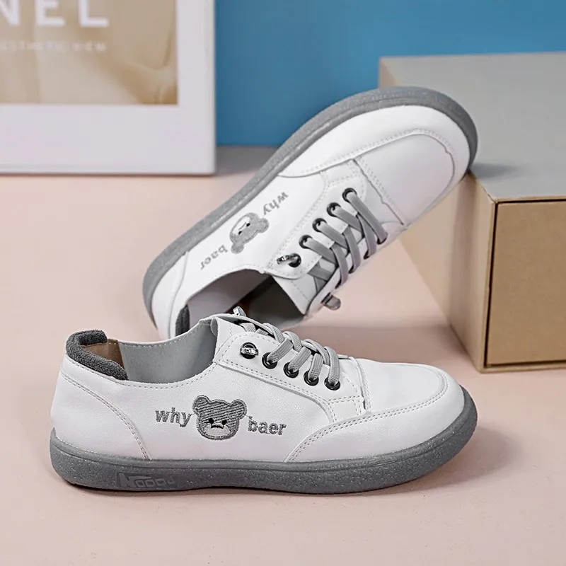 2025 New Women's White Sneakers with Bear Embroidery Genuine Leather Casual Shoes Chunky Sole Fashion Lace Up Flat Sports Shoes