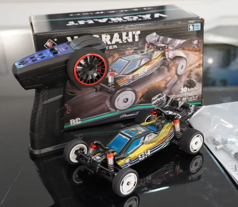 รถบังคับวิทยุ WLtoys 244016 ความเร็วสูง ขนาด 1:24 ขับเคลื่อนสองล้อ ระบบควบคุมแบบ Full Proportional รถดริฟท์ขนาดเล็ก ของเล่นสำหรับเด็กผู้ชาย