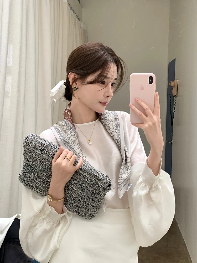 

ARE GuaGua Moonlight Gold Short Shirt Women Spring Lazy Texture Lantern Sleeve Blouse Loose Fit Casual Style Pure Color