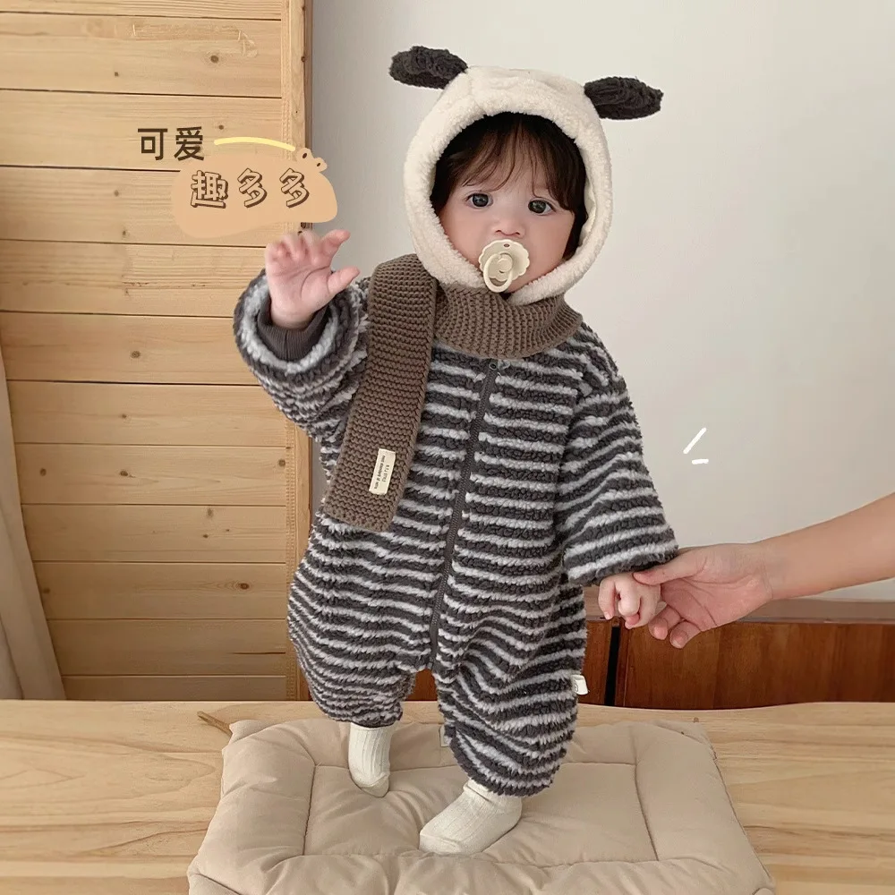 Baby Hooded Crawling Suit 2025 New Winter Baby Stylish Striped Fleece Jumpsuit for Newborns Going Out Clothes