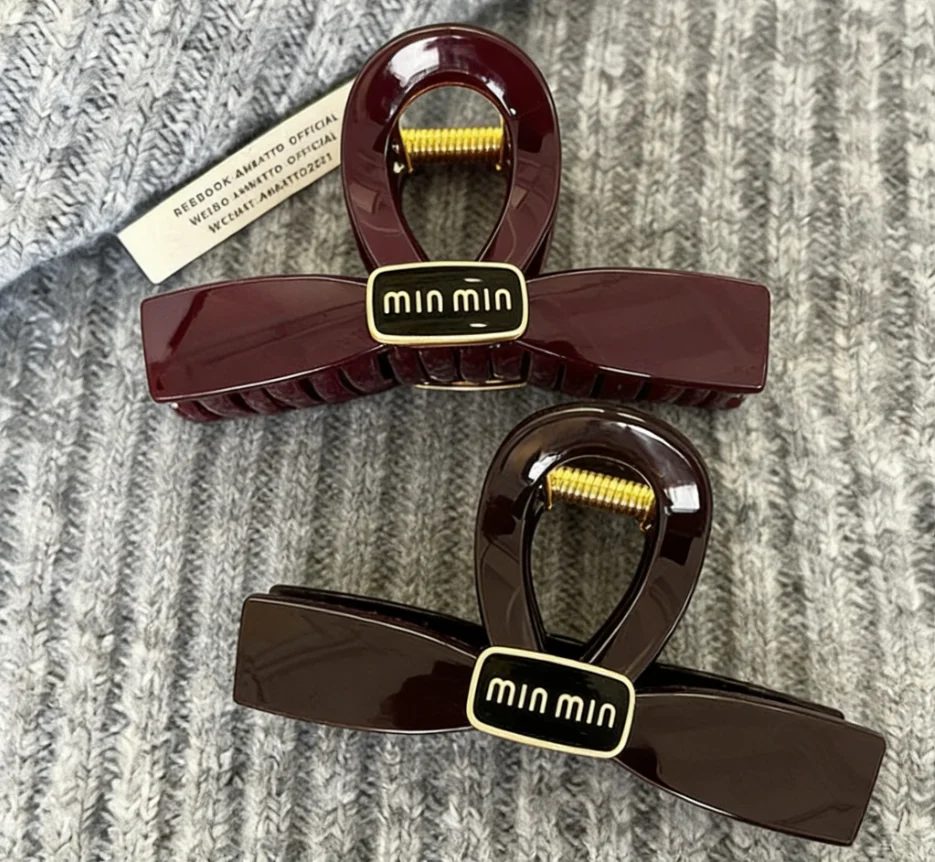 

Letter label bow clip for women 2026 new hair clip, back of the head, coiled hair, shark clip, high-end hair clip headwear