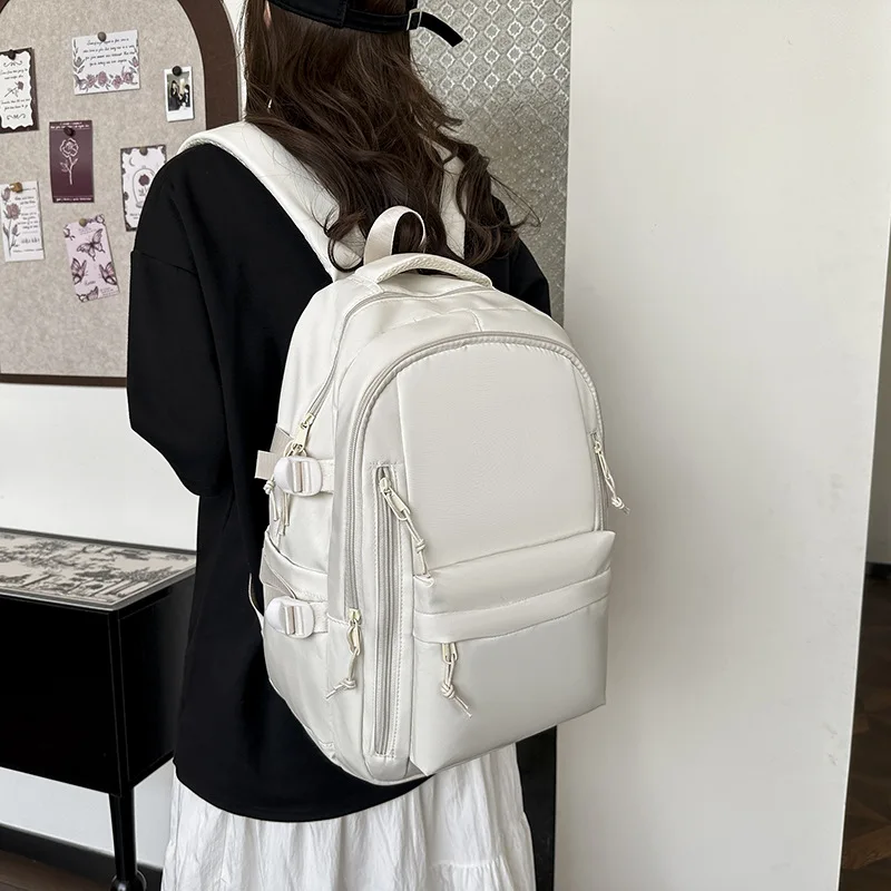 Fashionable and Casual Lightweight Nylon Backpack Large Capacity Multi Compartment Student Bag Travel Bag Suitable for Daily Use
