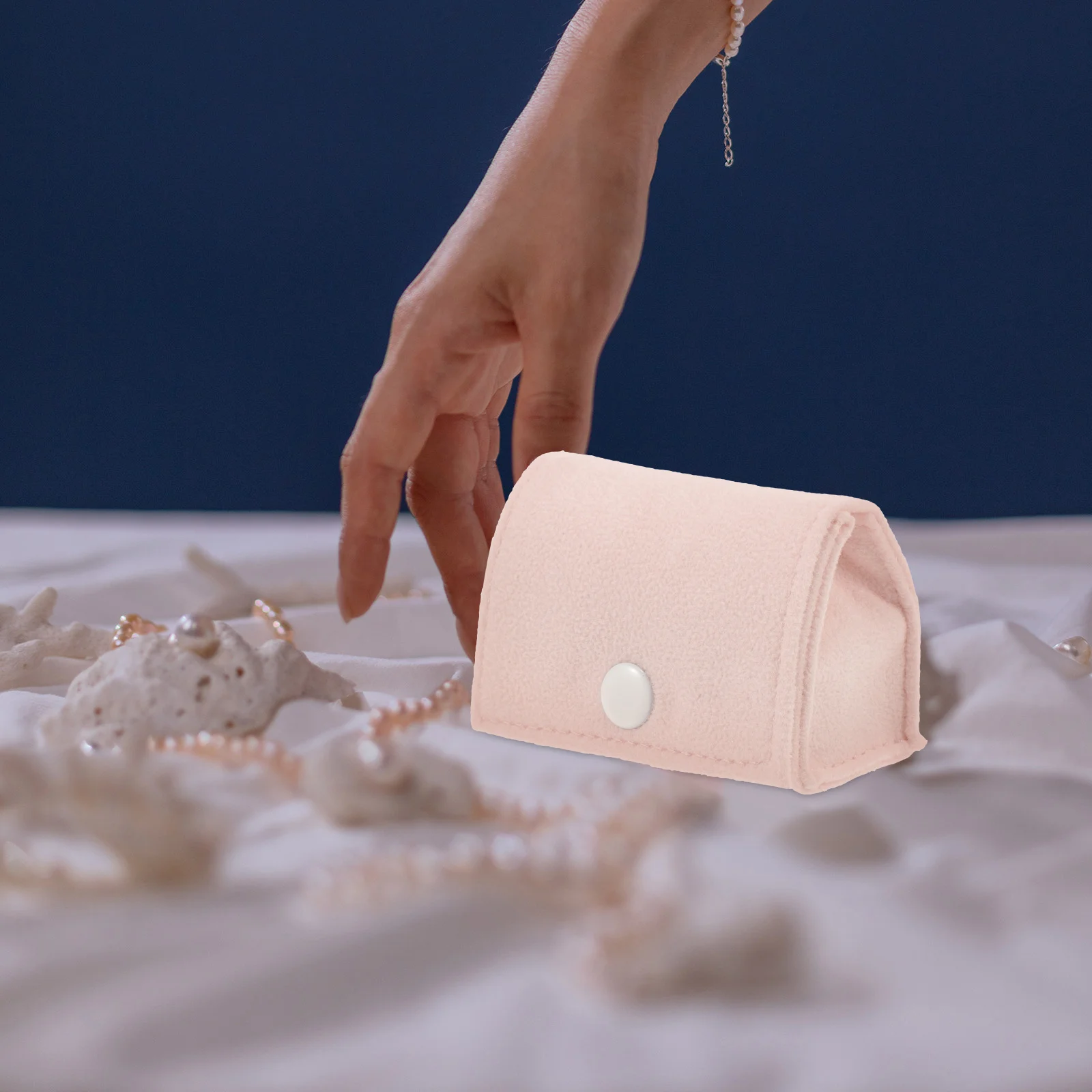 

Travel Ring Holder Velour Jewelry Pouch Portable Small Lightweight Ring Case Protective Storage for Travel Outdoor Use