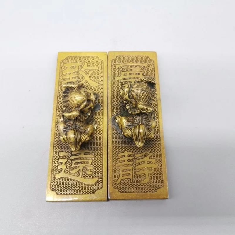 

Antique Bronze Collectibles: Vintage Brass Lion Paperweight - Serenity Brings Wisdom, Exquisite Craftsmanship, Mature Patina