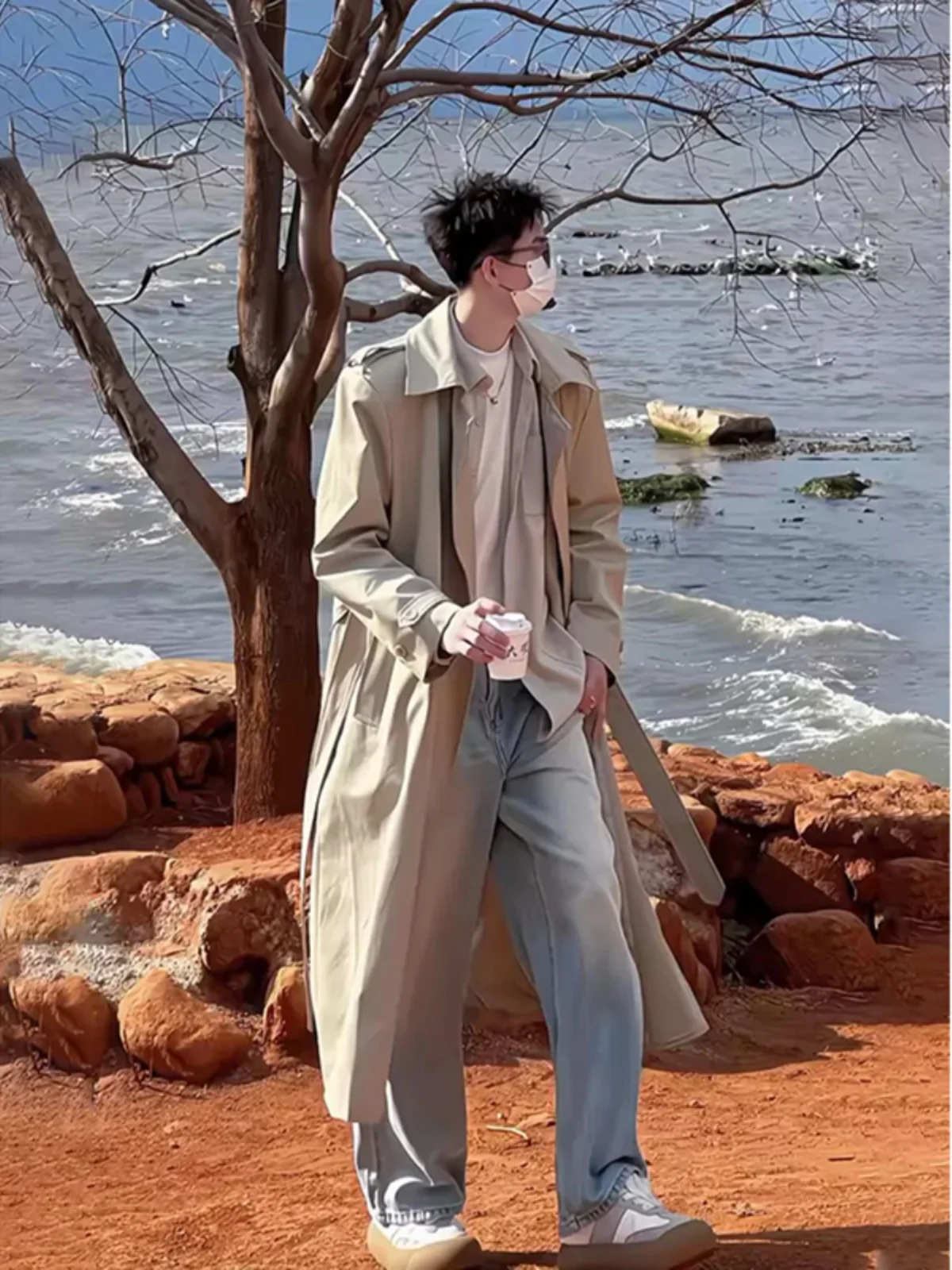 

Корейское мужское демисезонное пальто средней длины с двойной пуговицей, поясом, в стиле кэжуал, из полиэстера...