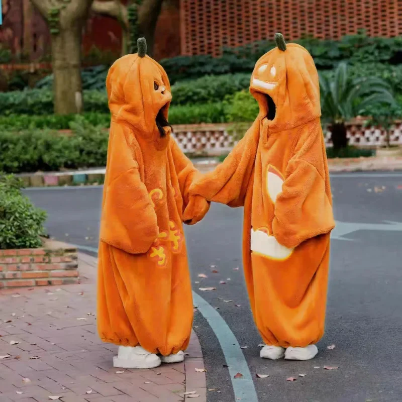 2024 New Creative Pumpkin Face Pajama Blanket Plush Thick Loose Warm Home Furnishings Halloween Festival Decoration Clothing