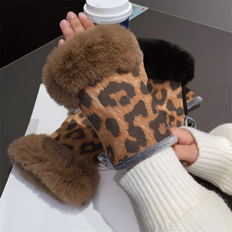 

Fashion Leopard Print Suede Leather Rabbit Fur Wrist Plush Gloves Women Winter Thicken coldproofOutdoor Cycling Half Finger Warm