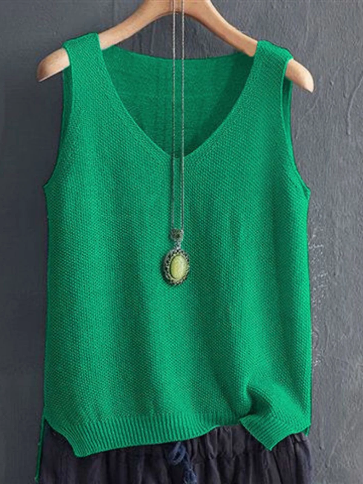 

Loose Large Size Women's Summer Knitted Ice Silk Strap Vest Sleeveless Base Shirt Inner Wear Top Casual Style V-Neck T-Shirt