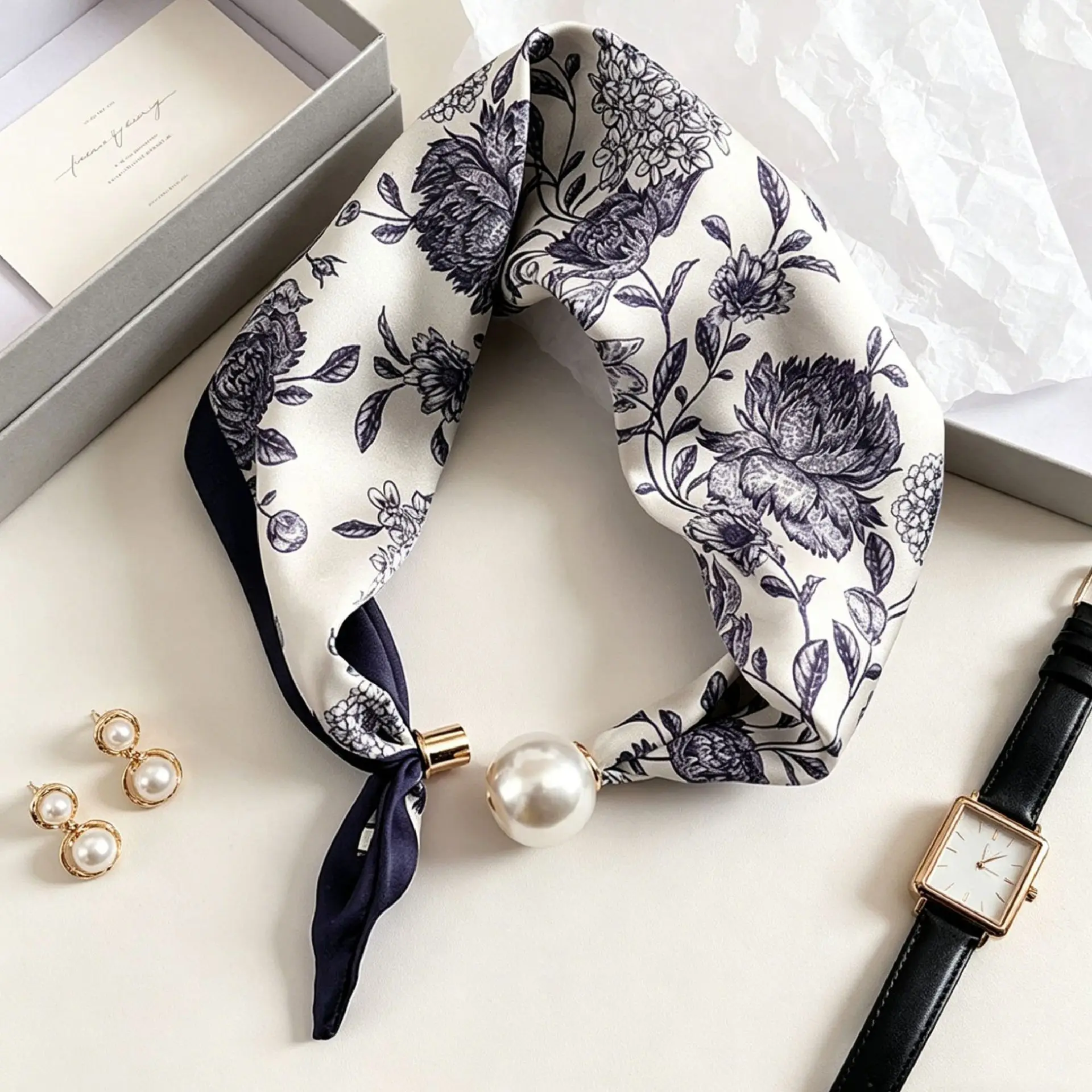 New Paisley Prints Pearl Tail Magnetic Clasp Scarf Women New Versatile Breathable Fashion Artistic Accessory Neck Wrap Scarves view 6