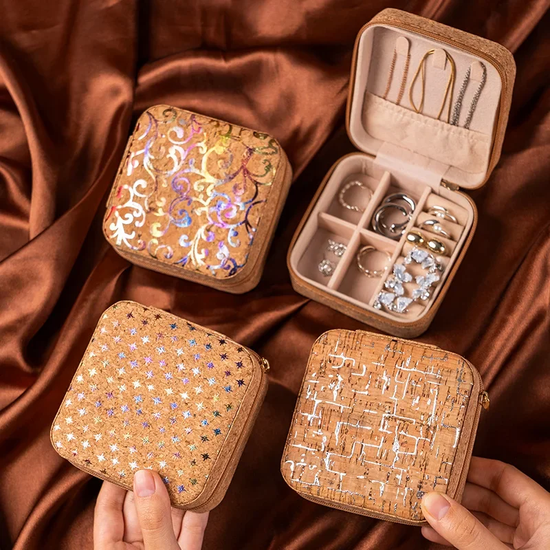 

Retro Bohemia Style Jewelry Box - Flower Pattern Display Organizer for Earring & Necklace Storage, Portable Case