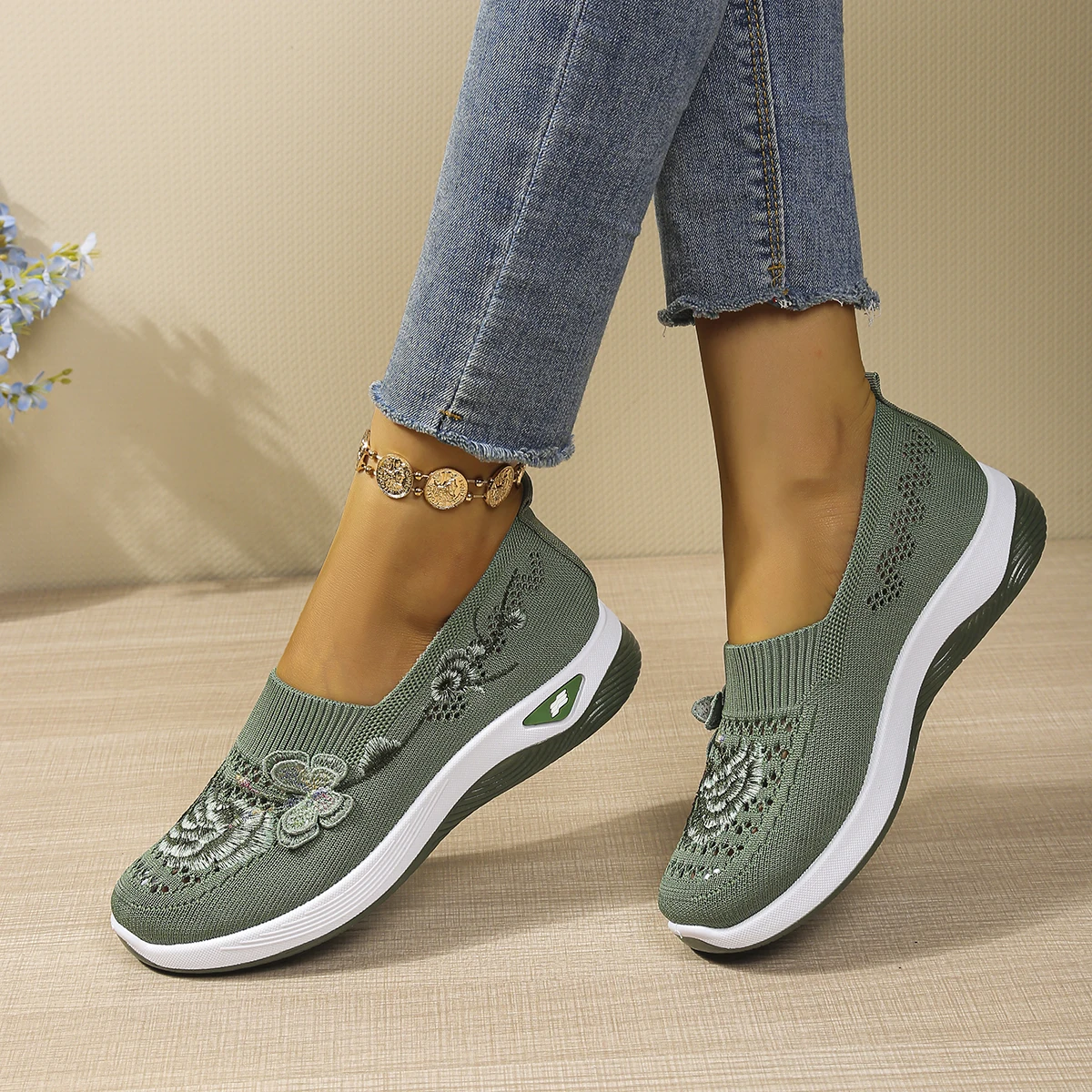 Women's Soft Mesh Light Flat Walking Shoes Bow Detail Breathable All Seasons Daily Shopping Outdoor Casual Mom Sneakers
