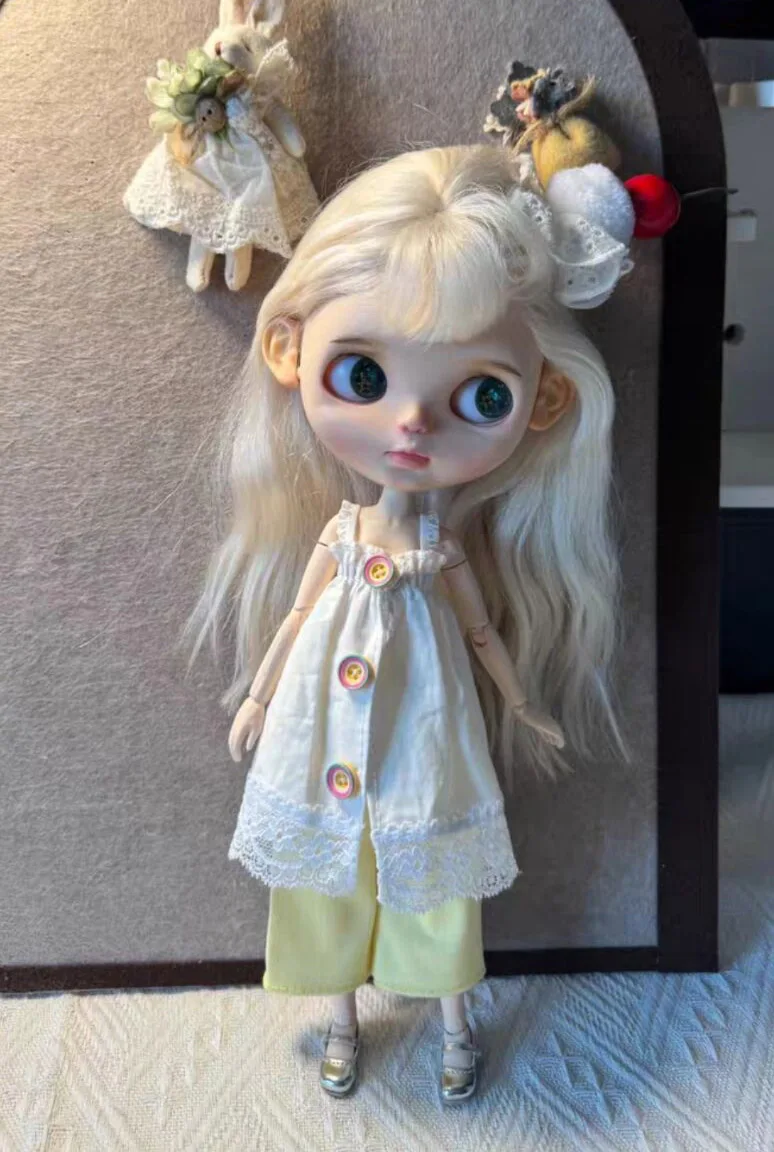 

2pcs casucal style 2025 Blythe/landoudou Strap dress+yellow jeans (Fit for Lulu,ymy24,Ob22,24,26,zone, Jenny)