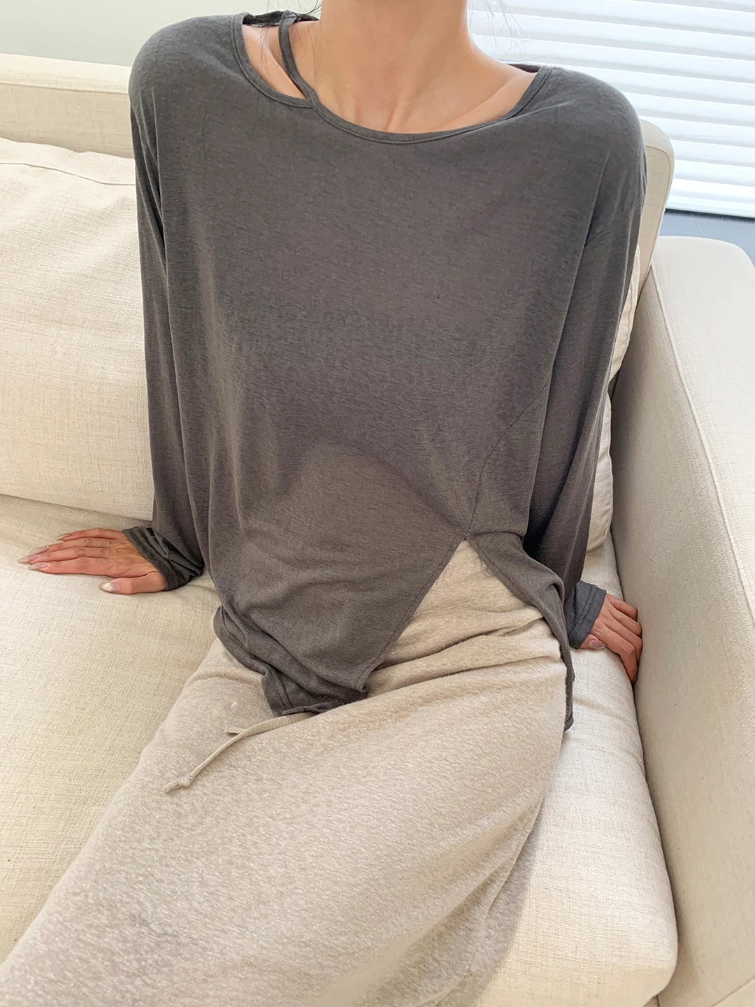 

ZOCHEEO Summer Touchless Loose Long Sleeve Women's T-shirt UV Protection Inner Wear Casual Comfortable Cotton round Neck Top