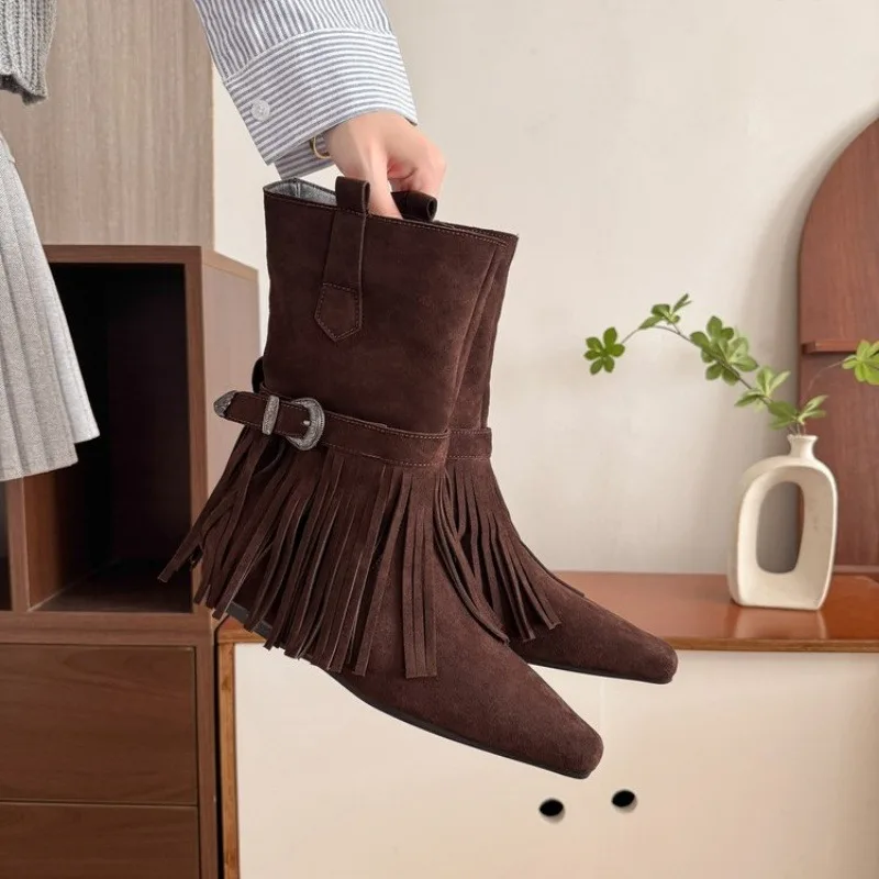 

2025 Autumn New Retro Square Toe Temperament Short Boots Women's Niche Tassel Booties