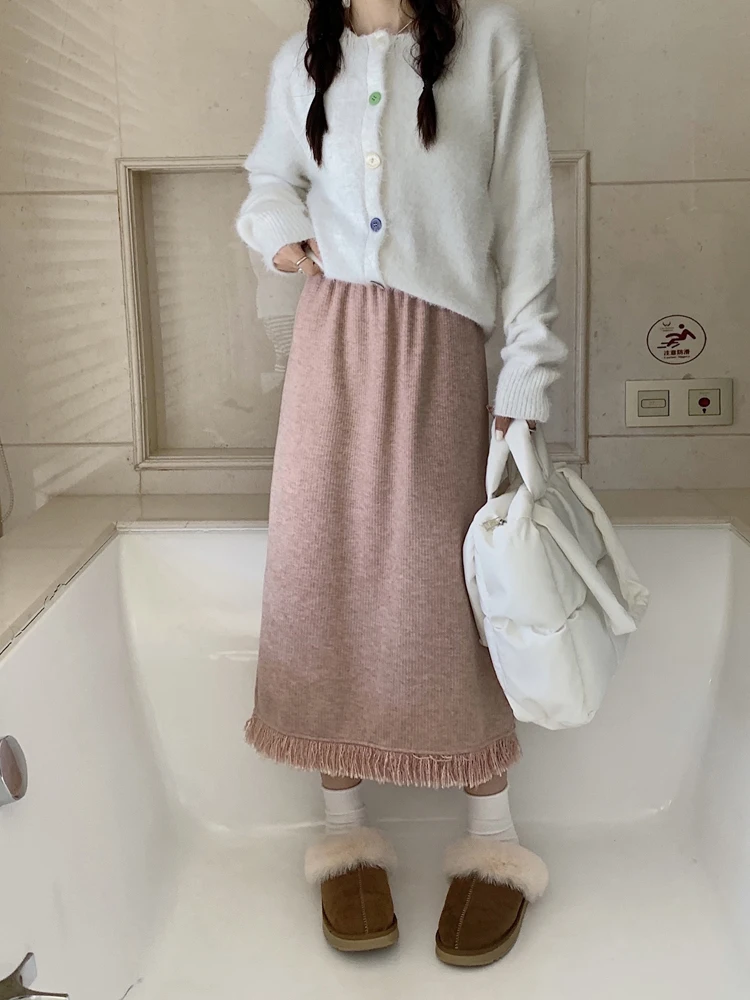 Y2K コーデュロイスカート女性厚みのあるタッセルバックスリットカジュアルハーフスカート多用途新しい