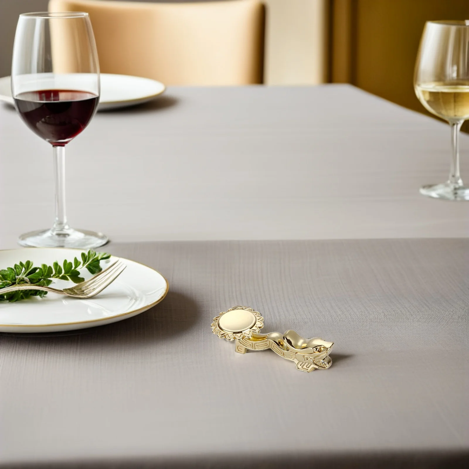 

Zinc Alloy Chopstick Rest Dragon Head Design Smooth Surface Sturdy Tableware Holder for Home Wedding Party Gift Golden