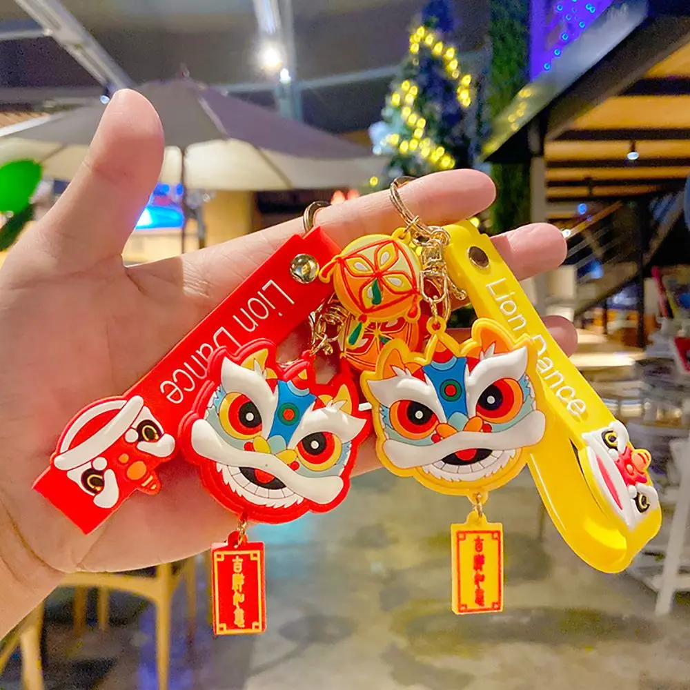 

Couple Male Tiger Year Gift Backpack Pendant Key Buckle Car Key Pendent Cartoon Car Keyring Lion Dance Keychain Key Lanyard