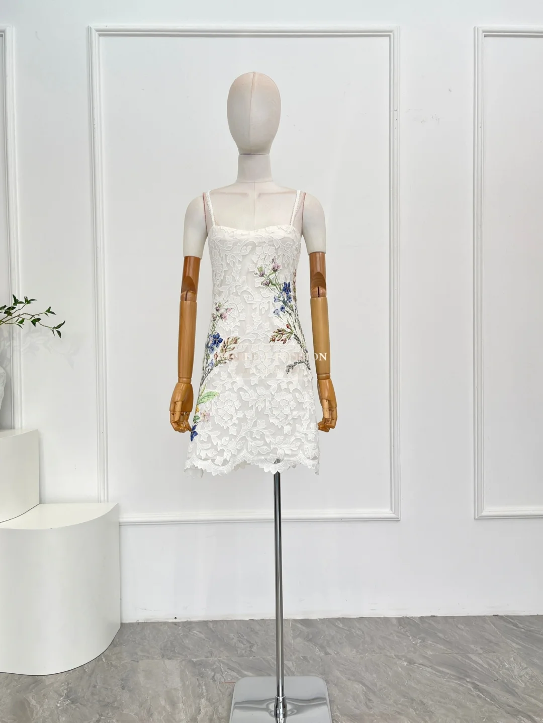 

White Spaghetti Strap Sleeveless Floral Embroidery Fitted Mini Dress for Women
