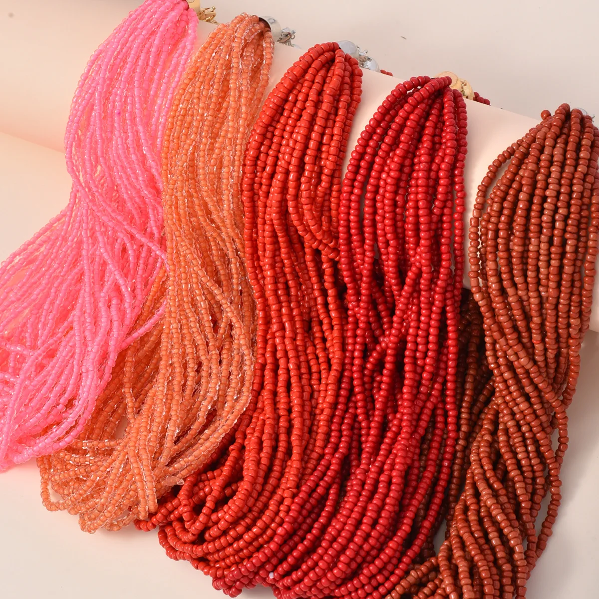 Vintage Winding Rice Bead Necklace for Women Fashion Personality Collarbone Chains Light Luxury Jewelry
