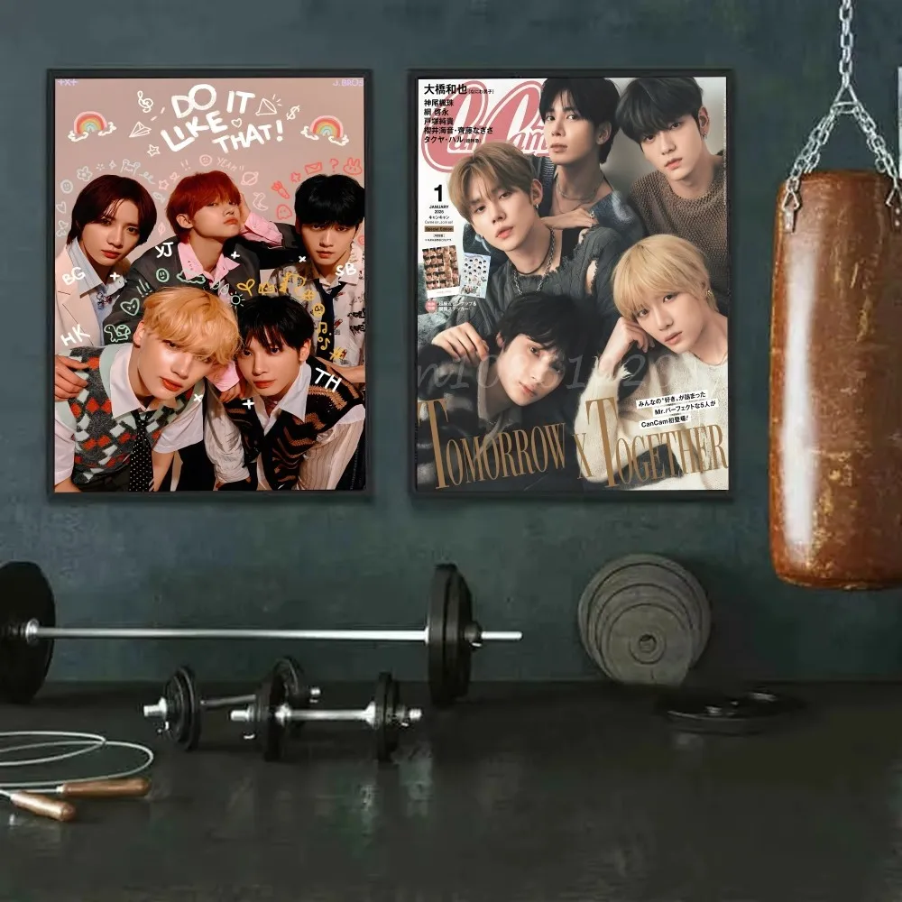 Kpop T-Tomorrow X T-معا TXT ملصق ذاتي اللصق الفن ورق مقاوم للماء ملصق مقهى بار غرفة جدار ديكور