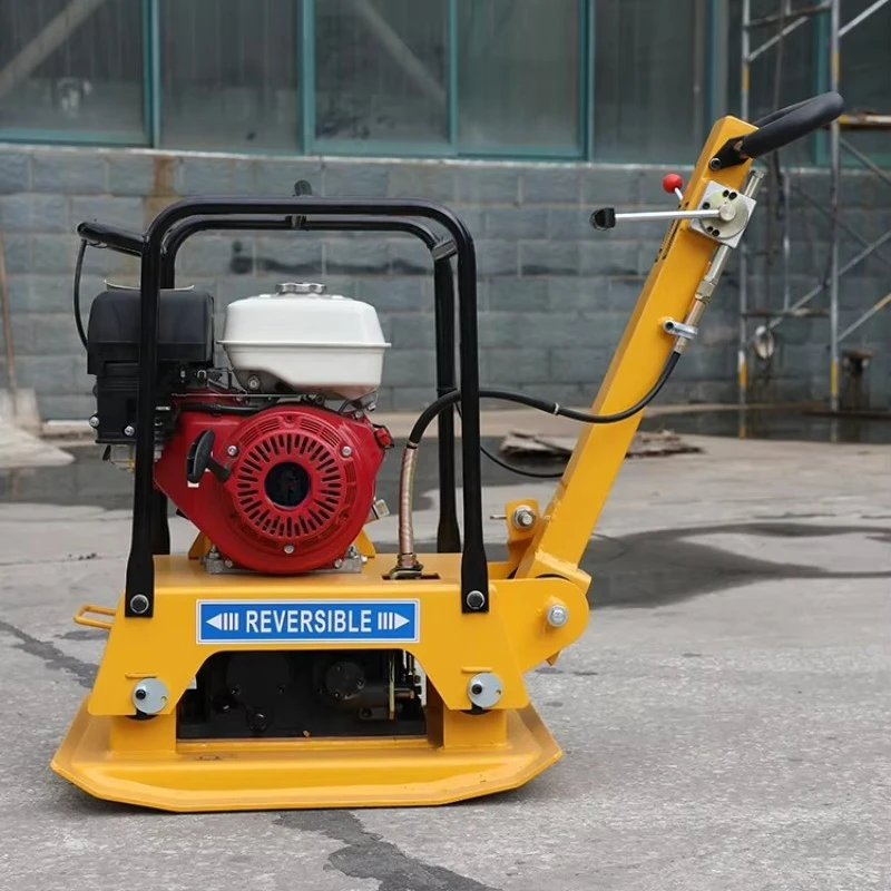 Double sided vibrating plate roller, suitable for compacting gravel pavement