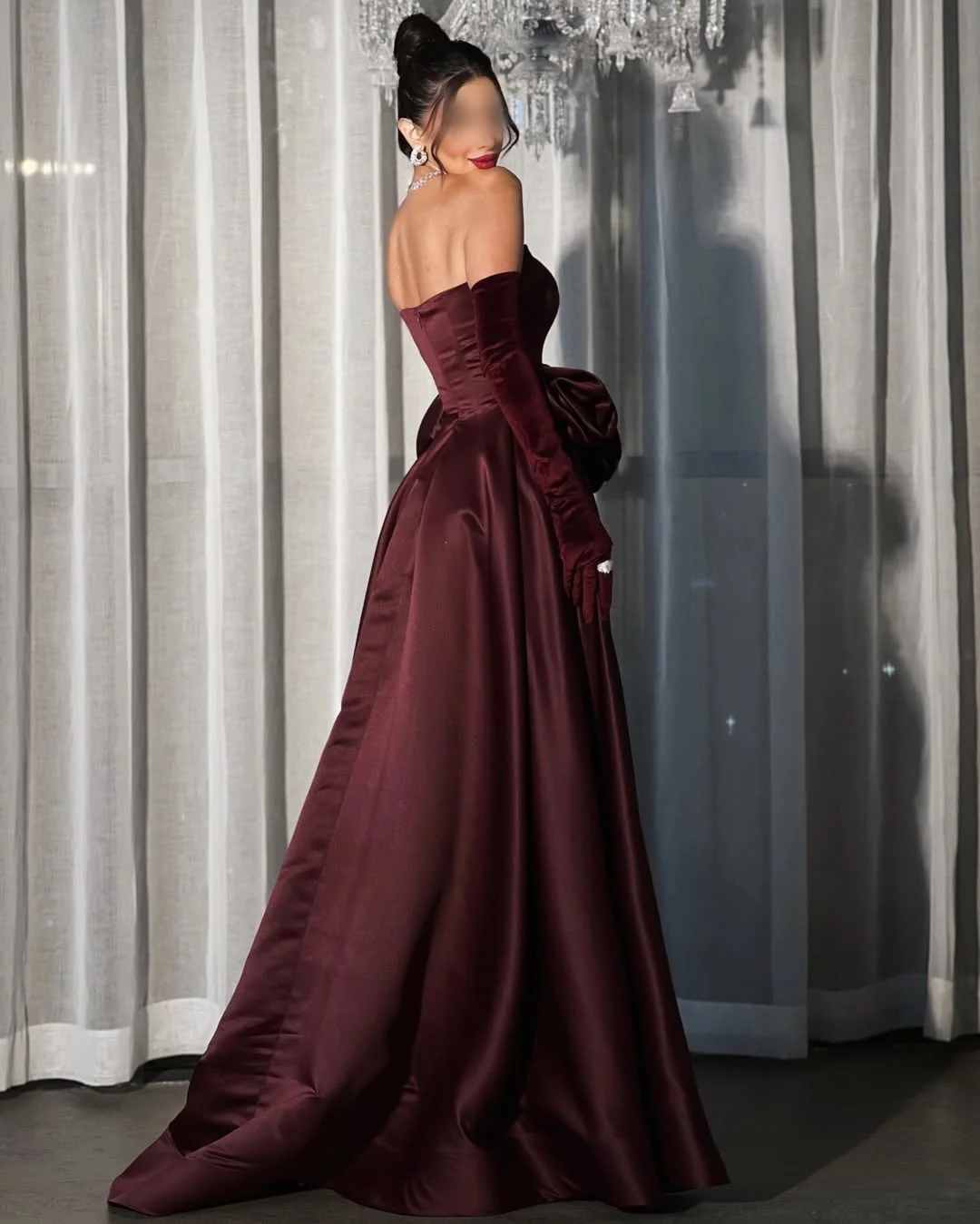 Aenyrst Eleganckie Sukienki Wieczorowe w Kolorze Bordowym z Rozcięciem na Bok, Romantyczne Suknie na Formalne Okazje dla Kobiet, Długie Sukienki