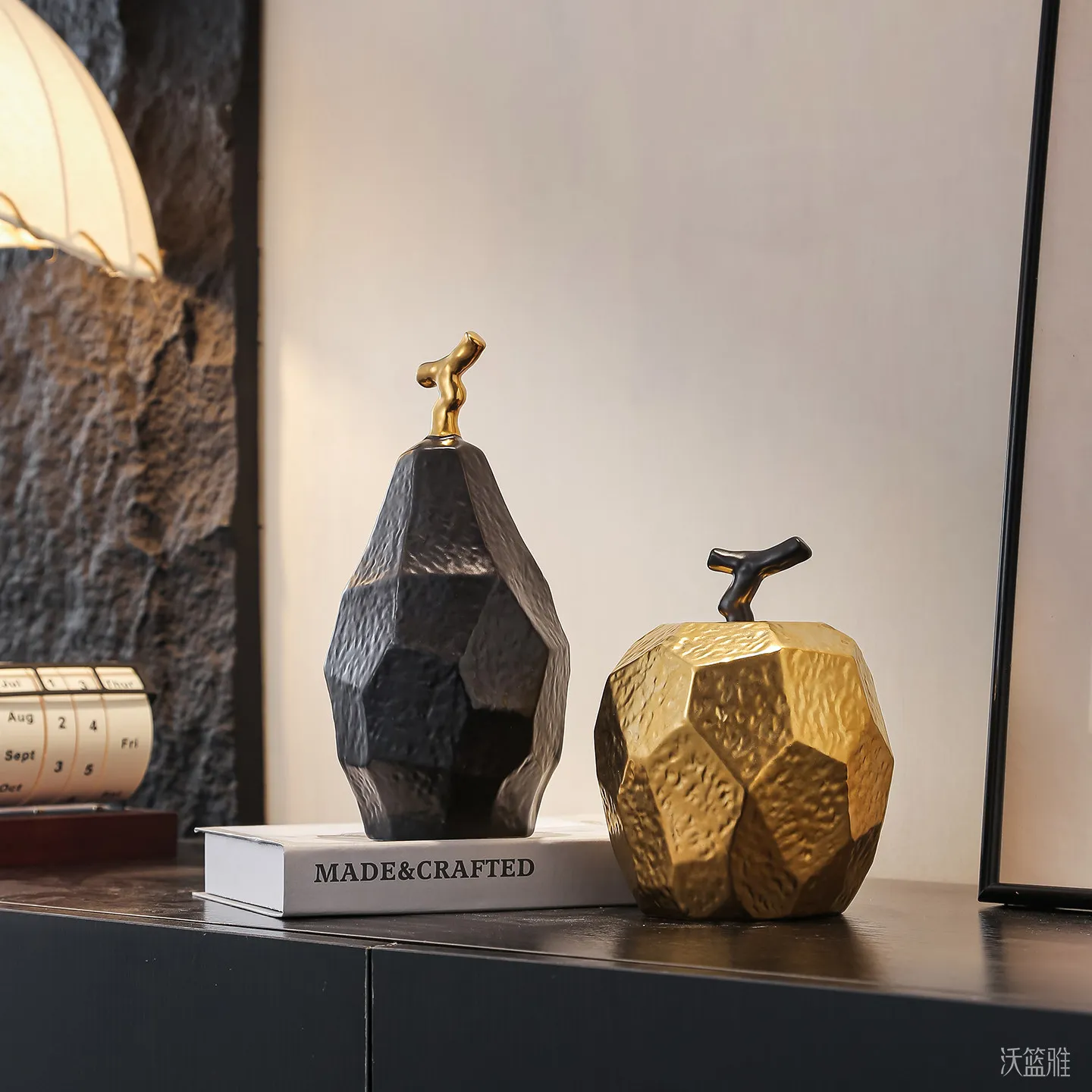 Light Luxury Geometric Pear Resin Sculpture Minimalist Home Decor Figurine For Entryway Living Room Office Desktop Ornament