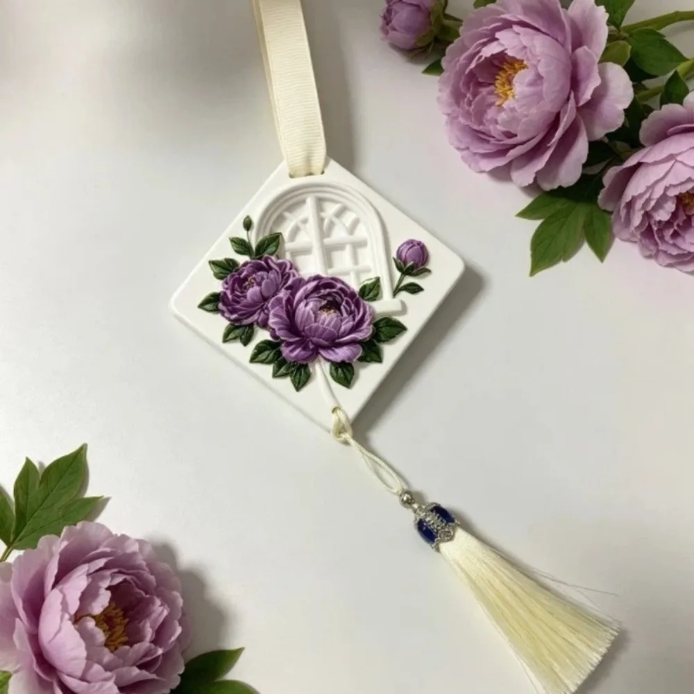 Relief Pattern Plaster Air Freshener White European Style Car Air Freshener Wall Hanging Peony Rose Aroma Wall Pendants