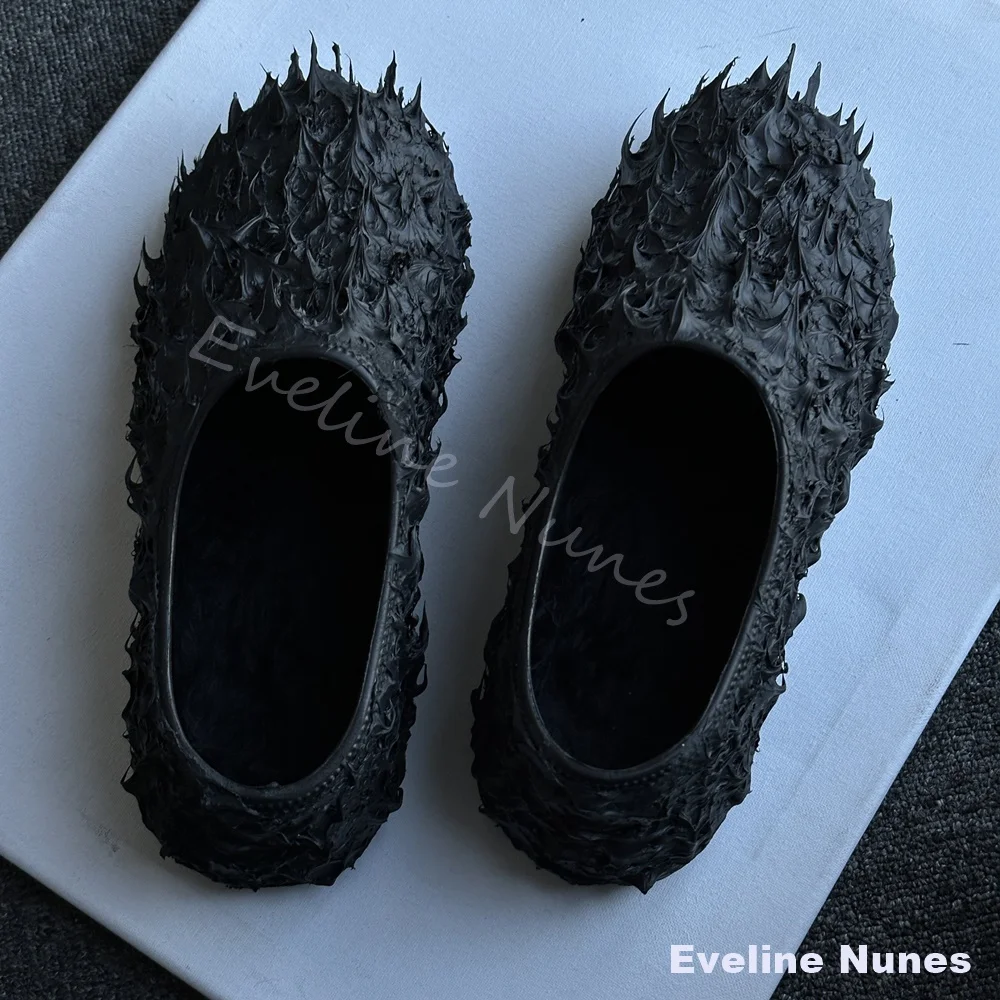 Niche-design Platform Shoes with A Thorn Motif Men Slip On Height-increasing Casual Shoes 2026 Unique Rough Rubber Fashion Shoes