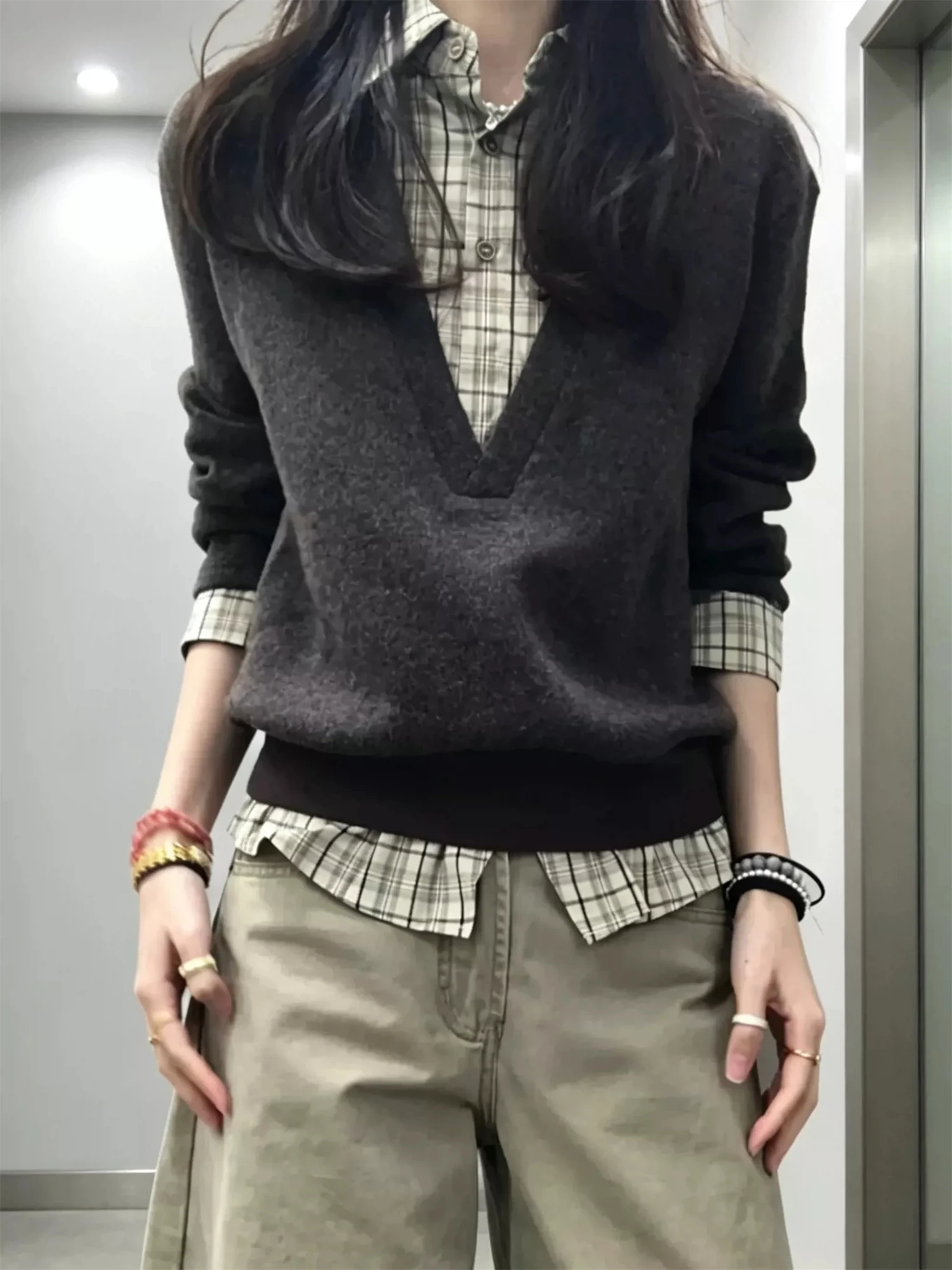 Vintage Preppy Fake Two Piece Plaid V Neck Knit Sweater Women Long Sleeve Loose Retro Casual Streetwear Ladies Top