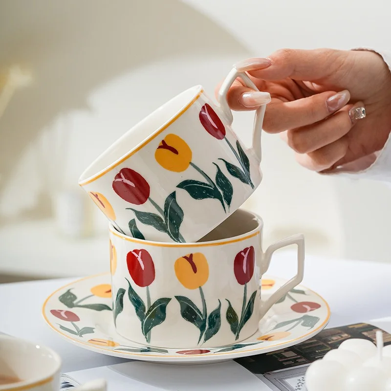 

Ins Style Retro Tulip Flower Coffee Cup with Saucer Hand-painted Art Ceramic Mug and Dish Milk Tea Cappuccino Drink Cup Gifts