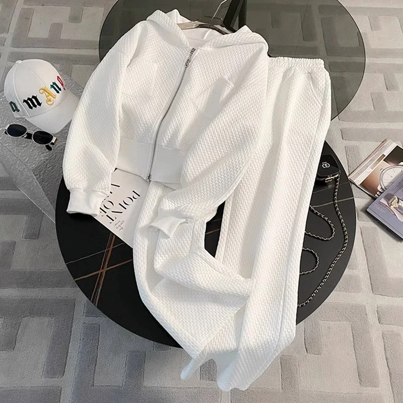 

White Casual Sports Suit for Women in Autumn New Fashion Loose Fashionable Straight Pants Two-piece Set