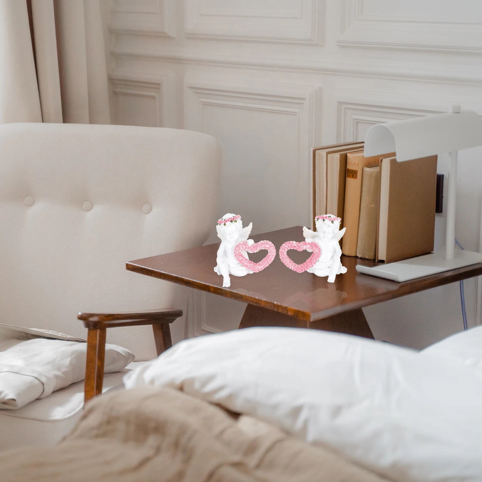 

1Pair Love Statue Resin Ornament Home Desktop Decoration Creative Adornment for Office Bar Restaurant