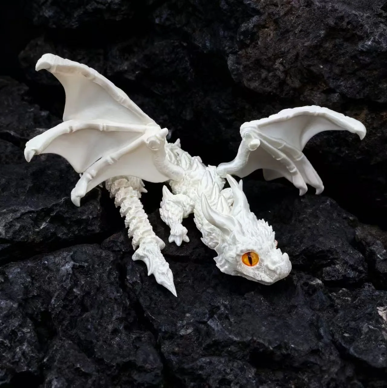 2026 Neuer Bestseller 3D-Gedrucktes Großes Horn-Drachen-Modell Spielzeug mit Beweglichen Gelenken Actionfigur Partydekoration Handwerksgeschenk Großhandel