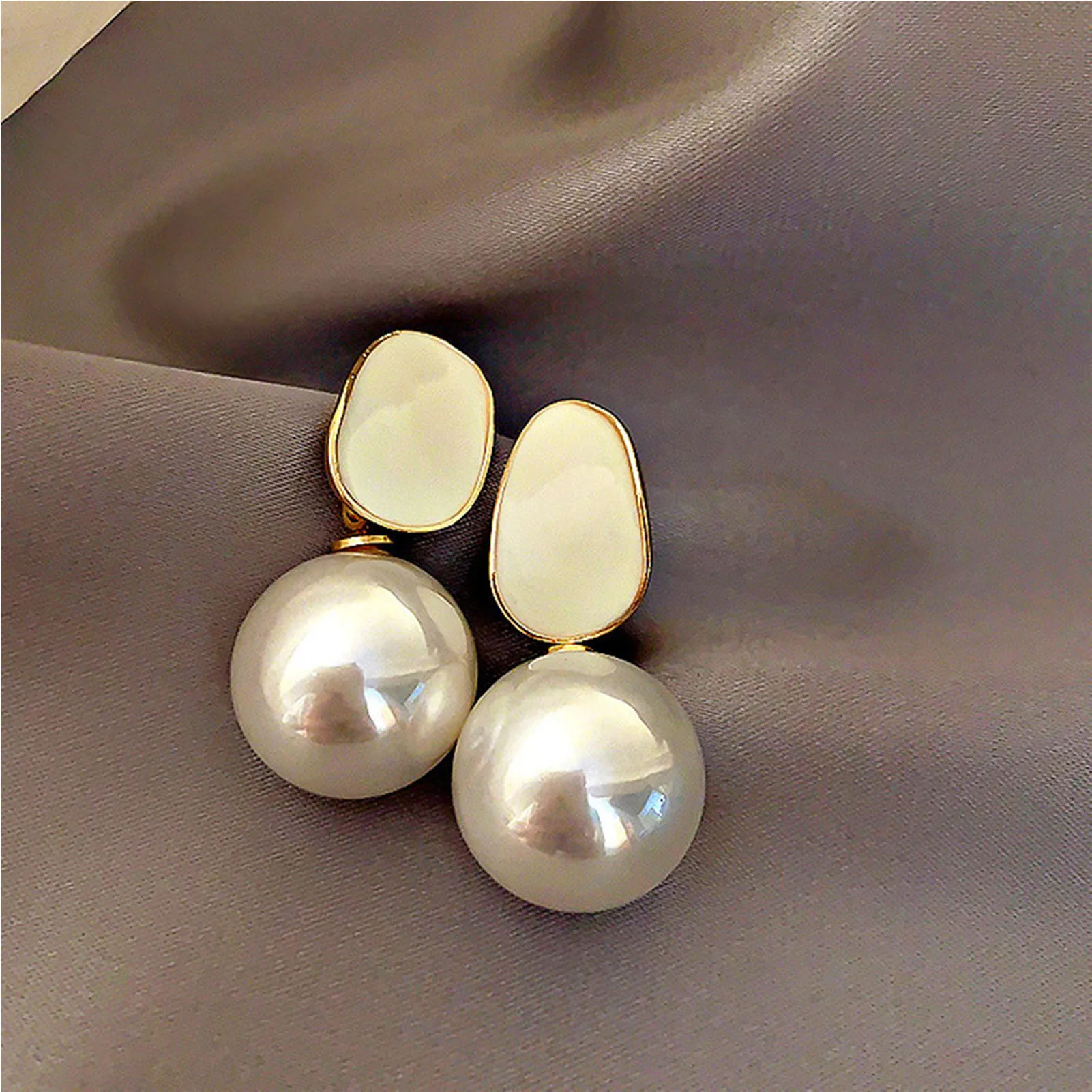 Trendy Pearl Earring For Women Simple Irregular Pearl Ear Rings Elegant Exquisite OL Style Girls Jewelry Ear Accessories image 3