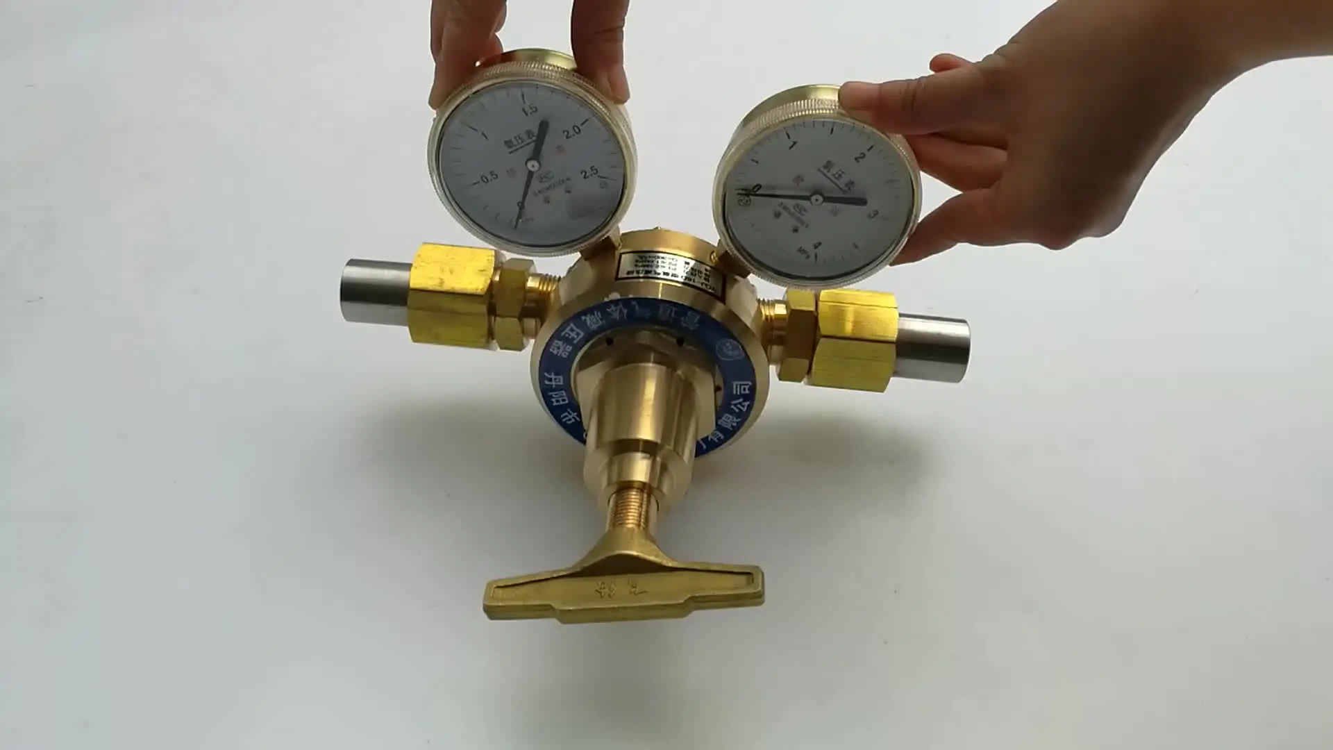 multifunctional durable medium pressure gas pressure reducer