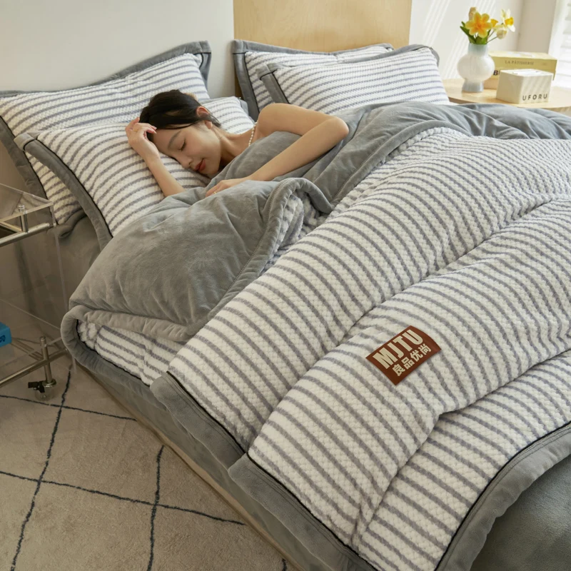 Japanese Striped Milk Velvet Bedding Set Winter Thick Warm Flannel Duvet Cover Set High End Soft Plush Quilt Cover Pillow Cases